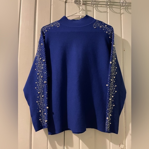 LIV Milano bling sweater-medium NWOT - Picture 1 of 6